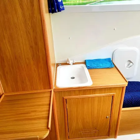 Jachty, Czartery, Lodzie Bez Patentu Relax Botel Ruciane-Nida
